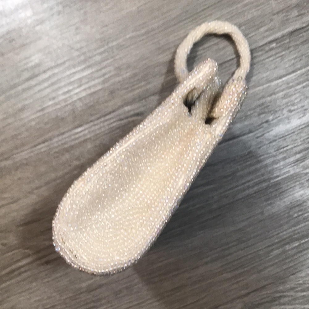 La Regale Vintage US Patent White All‎ Seed Bead Wedding/Evening Handbag - Picture 5 of 10